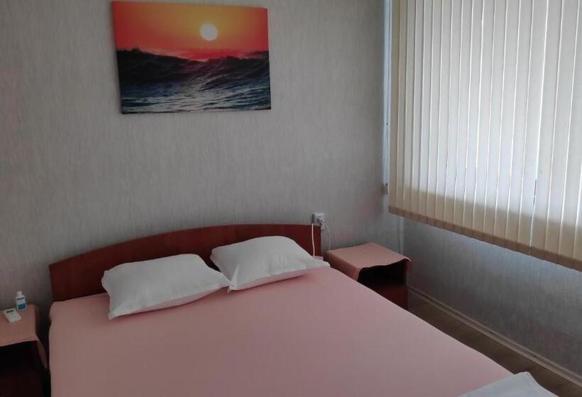 Кровать в Общей Комнате, Guest House Zhelevi