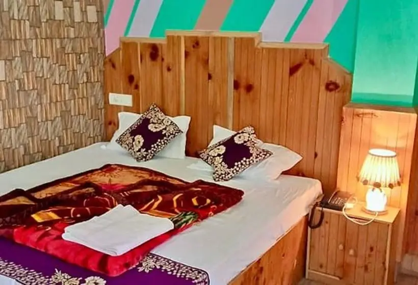 اتاق لوکس, Fabhotel Hadimba Heights