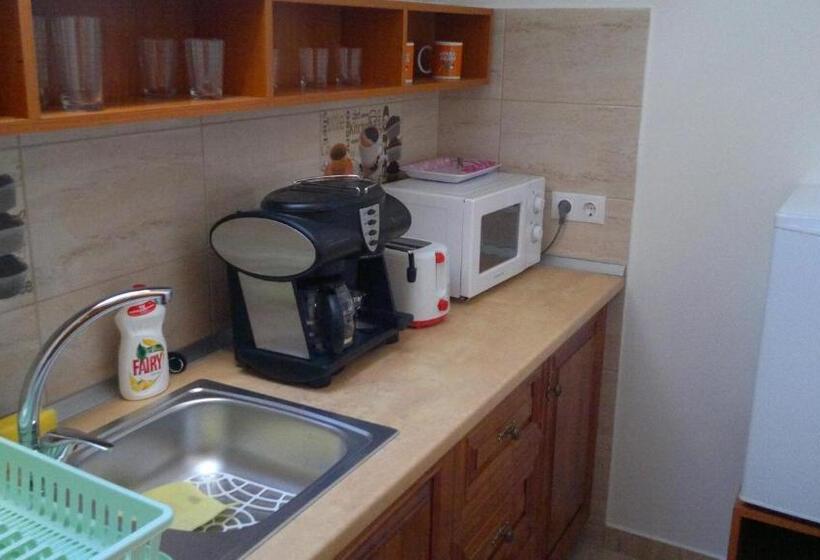 Family Room, Imola Vendégház