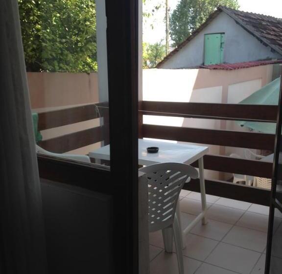 اتاق استاندارد, Mellys Haus