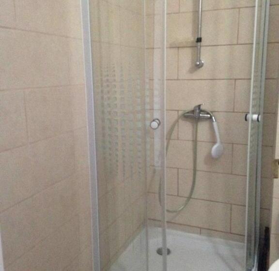 غرفة أساسية, Mellys Haus