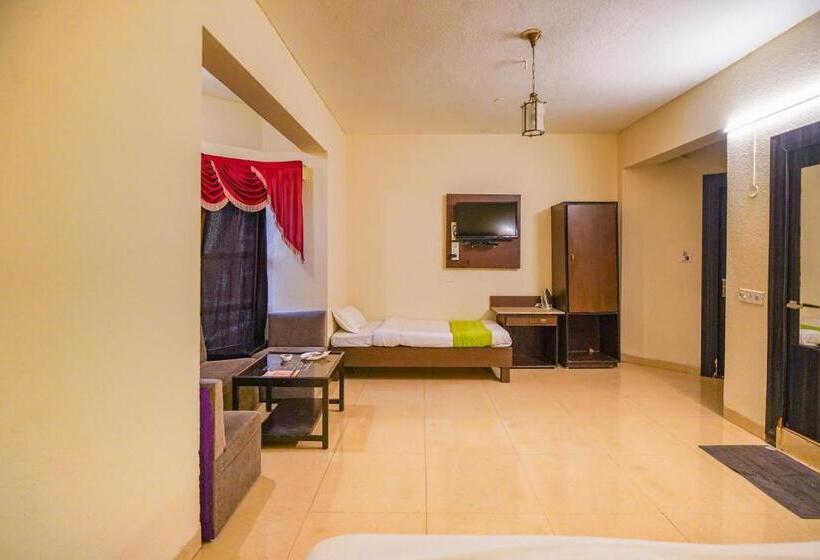 スーペリアールーム, The Shagun