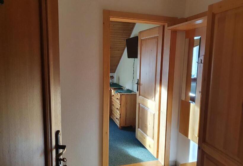 标准间, Penzion Kormoran