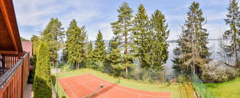 1 Bedroom Apartment Lake View, Penzion Kormoran