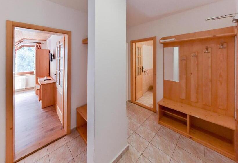 家庭房带园景, Penzion Kormoran