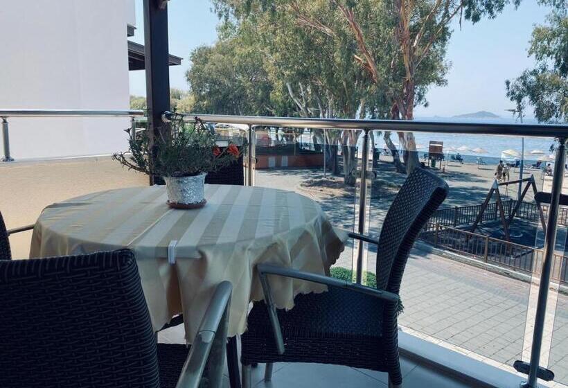 Апартаменты 1 Спальня с Балконом, Sunset Beach Apartments