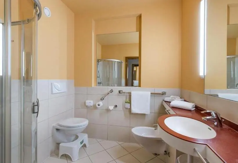 バルコニー付きシングルスタンダードルーム, Vivea Hotel Bad Bleiberg