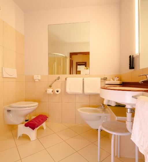 غرفة قياسية مزوَّدة بشُرفة, Vivea Hotel Bad Bleiberg