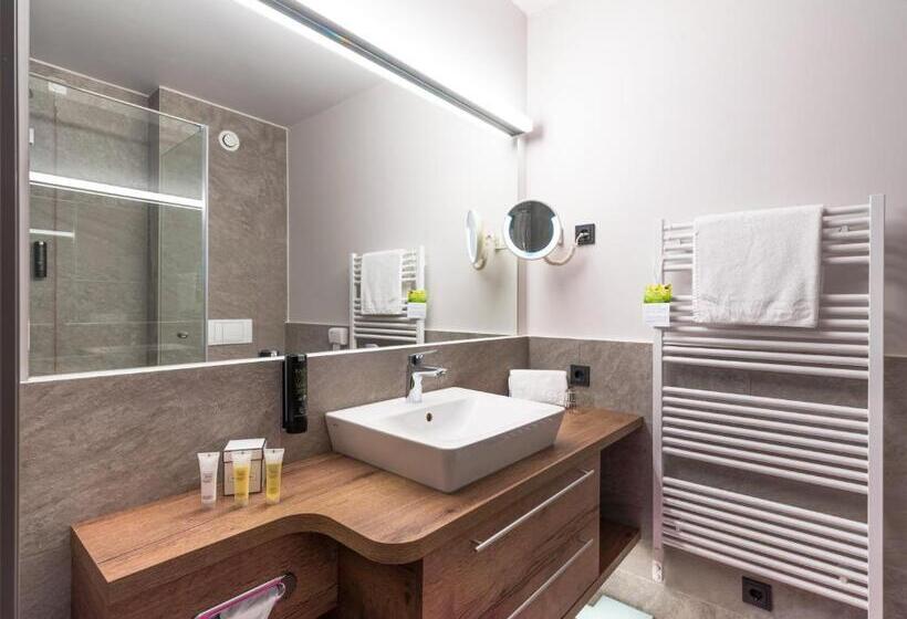Люкс с Балконом, Vivea Hotel Bad Bleiberg