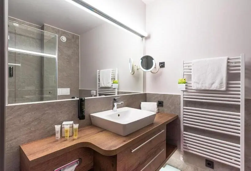 バルコニー付スイート, Vivea Hotel Bad Bleiberg