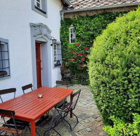 غرفة قياسية, Maternushof