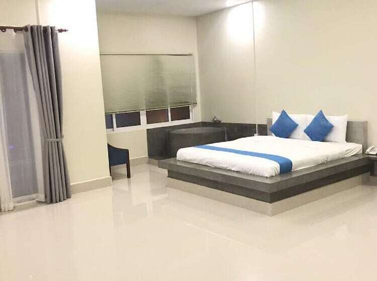 سوییت لوکس, Chheng Residence