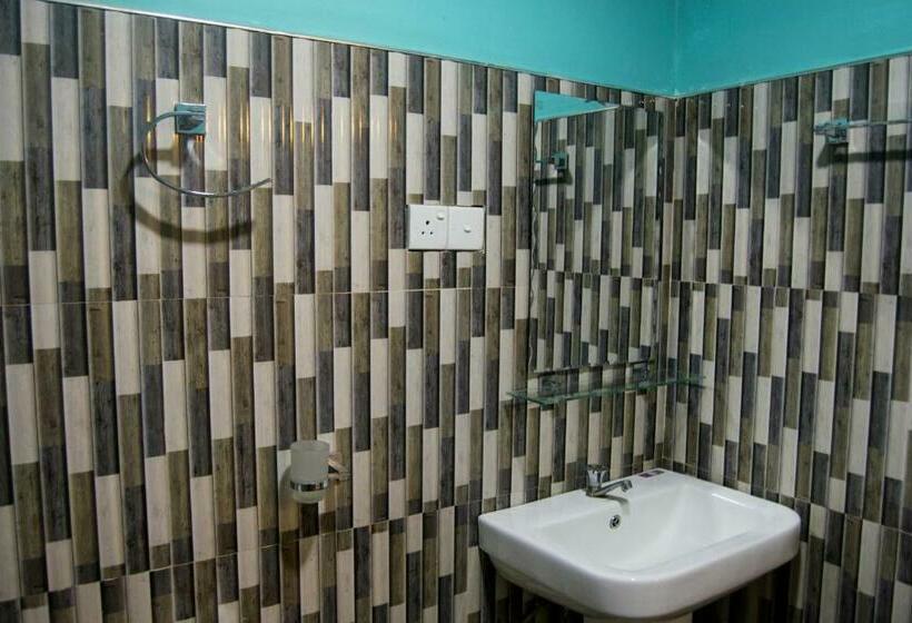 スタンダードルーム, Lathika Homes