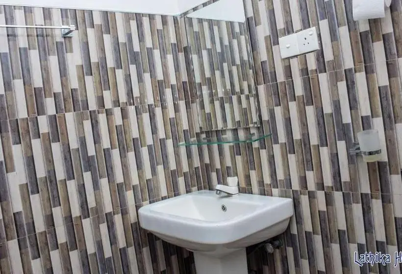 デラックスルーム, Lathika Homes