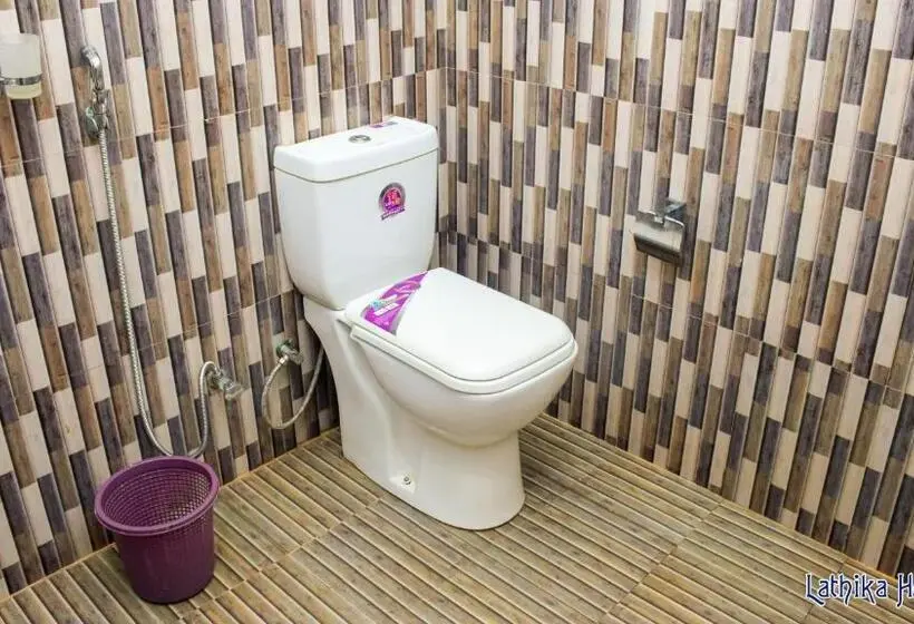 デラックスルーム, Lathika Homes