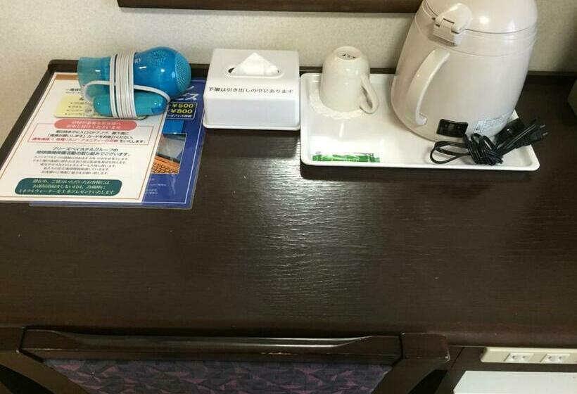 标准单人间, Crown Hills Toyama