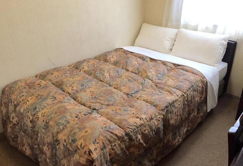 带双人床的基本房间, Crown Hills Toyama