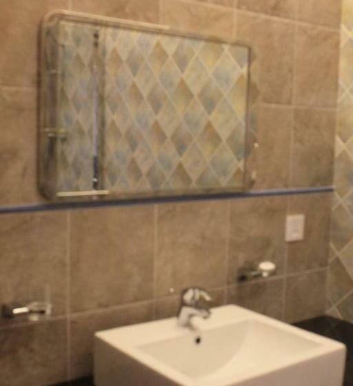 اتاق لوکس یک تخته, Moon Palace Kolwezi