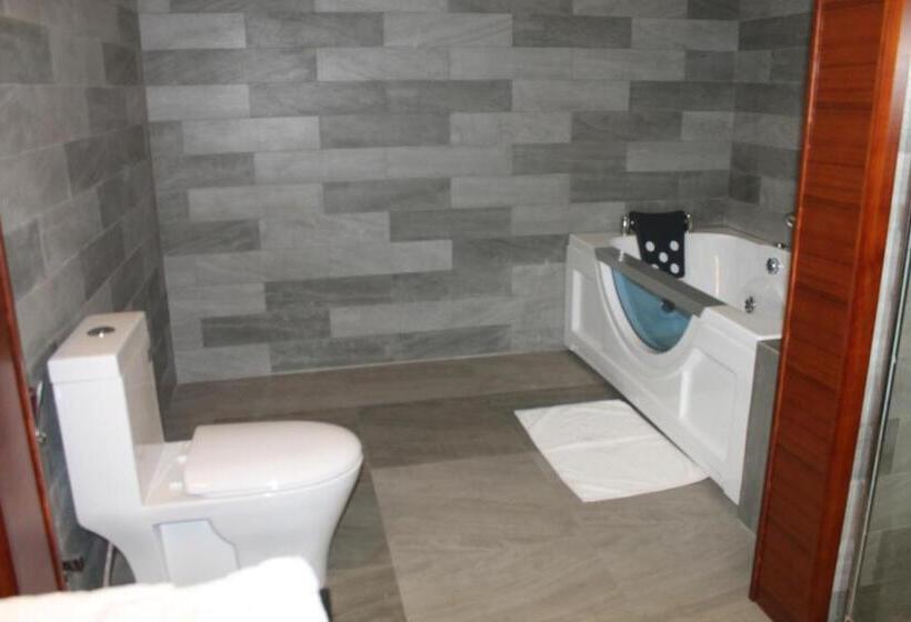 سوییت, Moon Palace Kolwezi