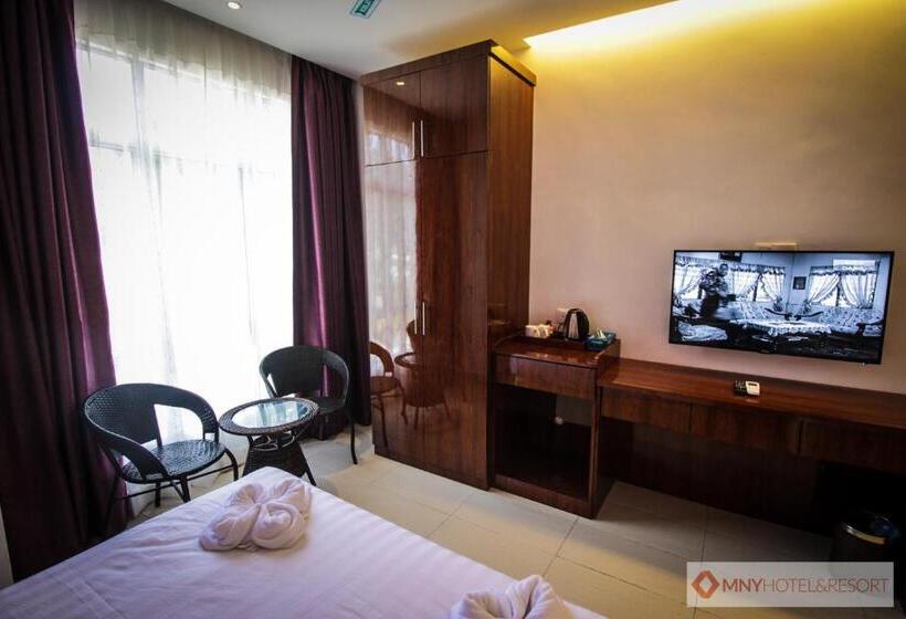 Трехместный Номер Комфорт, Mny Hotel & Resort