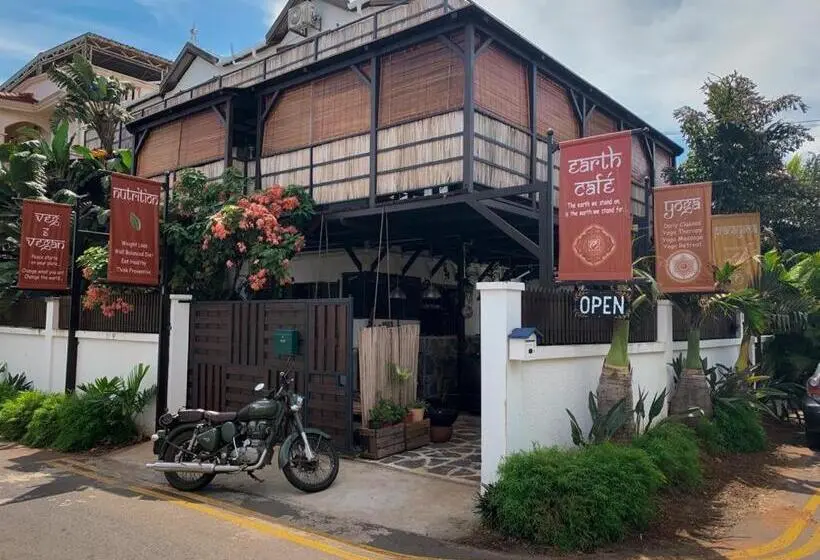استودیو استاندارد با چشم‌انداز باغ, Sannyasa Wellness And Spa