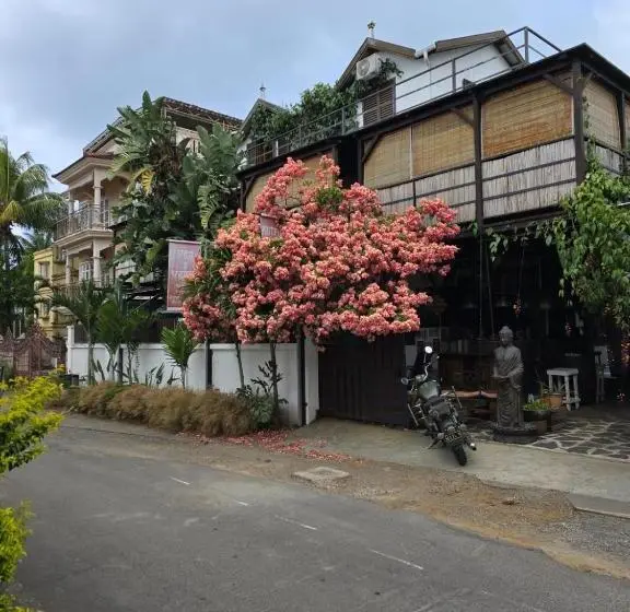 استودیو استاندارد با چشمانداز باغ, Sannyasa Wellness And Spa