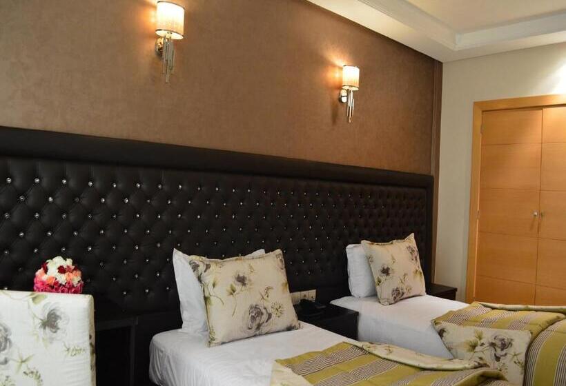 اتاق استاندارد یک نفره, La Luna