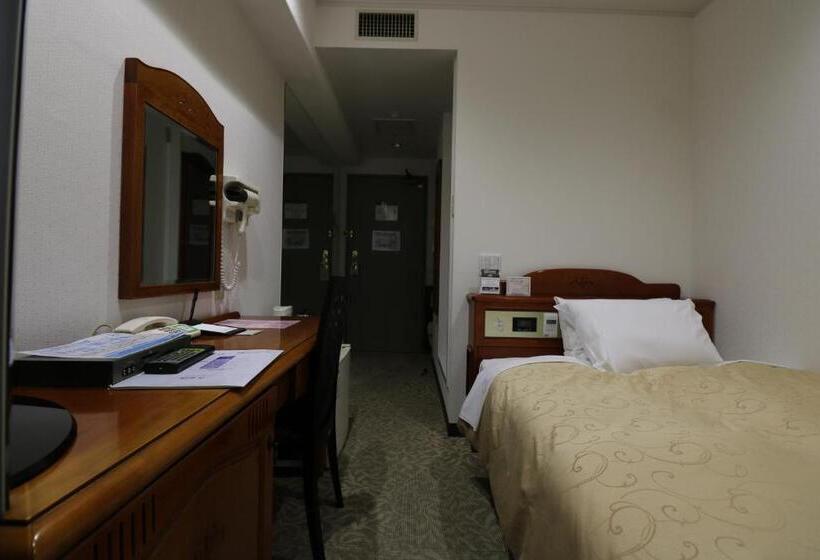 ダブルベッドのベーシックルーム, Park Inn Takasaki