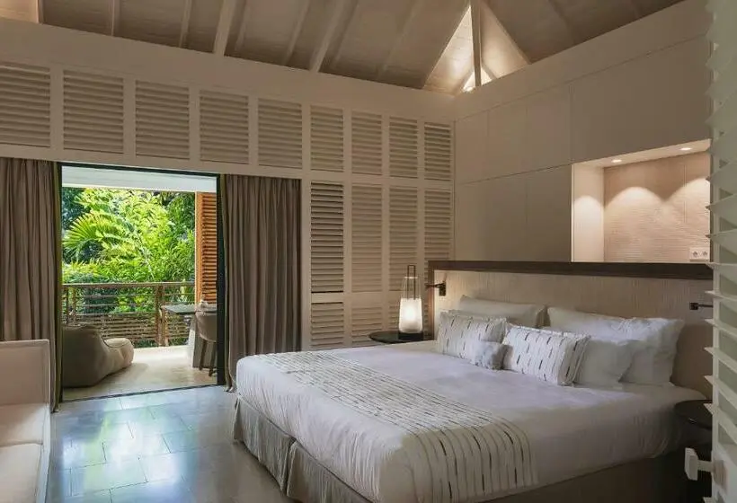 اتاق استاندارد با چشم‌انداز باغ, Le Barthélemy Hotel & Spa