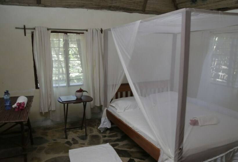 اتاق استاندارد با چشم‌انداز باغ, Kilifi Maghreb