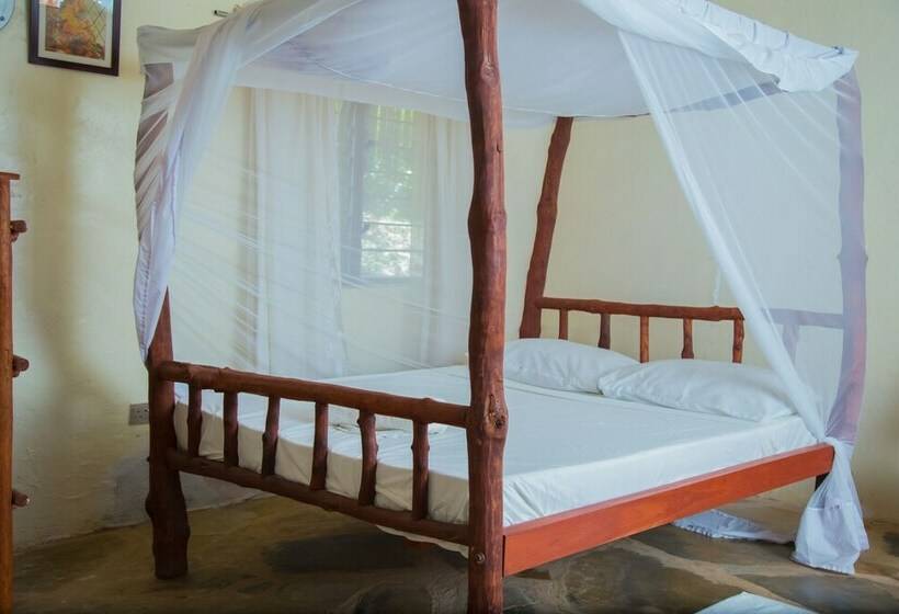 اتاق استاندارد با چشم‌انداز باغ, Kilifi Maghreb