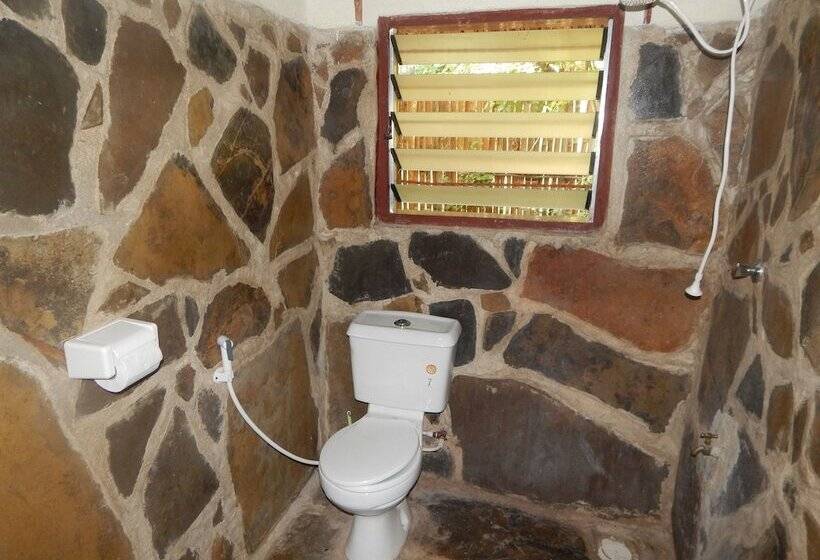 اتاق استاندارد با چشم‌انداز باغ, Kilifi Maghreb