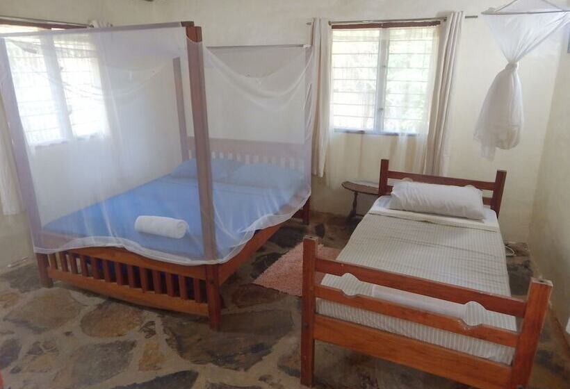 اتاق استاندارد با چشم‌انداز باغ, Kilifi Maghreb