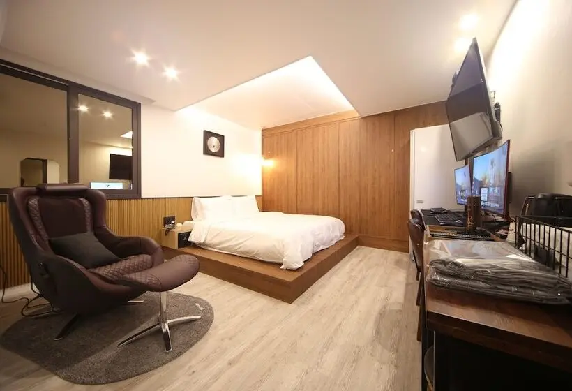 اتاق لوکس, The Stone Bridge Hotel Sasang