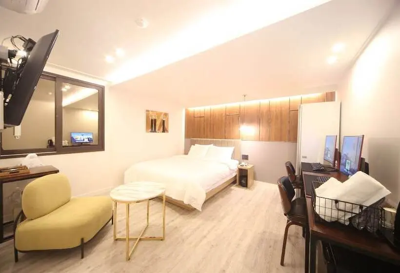 اتاق لوکس, The Stone Bridge Hotel Sasang