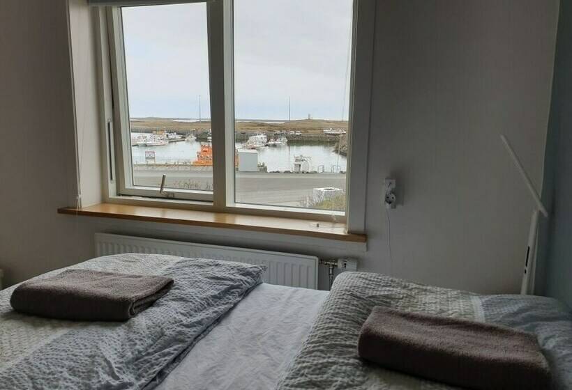 اتاق استاندارد با سرویس بهداشتی مشترک, Guesthouse Dyngja