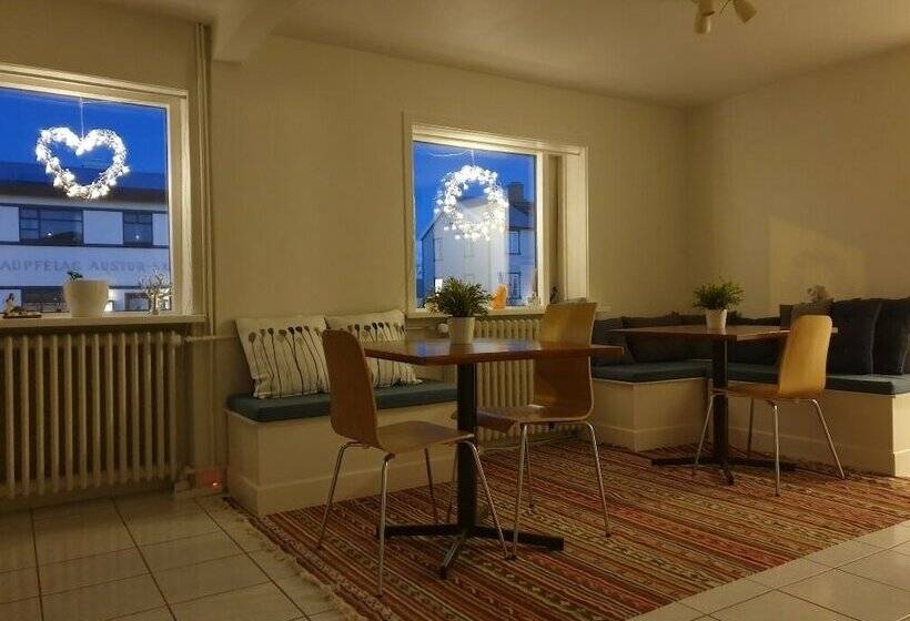 اتاق استاندارد با سرویس بهداشتی مشترک, Guesthouse Dyngja