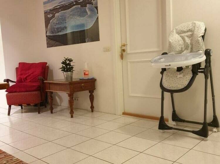 اتاق استاندارد با سرویس بهداشتی مشترک, Guesthouse Dyngja