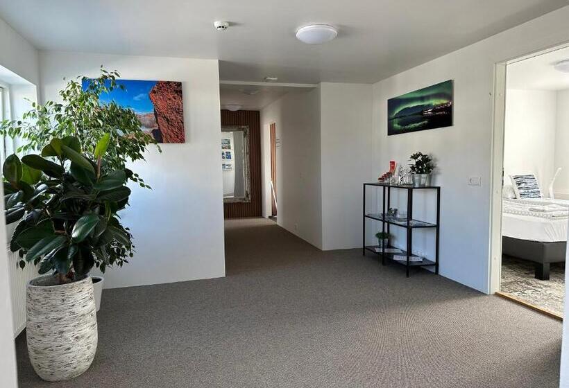 اتاق استاندارد با سرویس بهداشتی مشترک, Guesthouse Dyngja