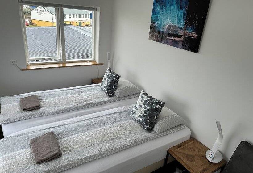 اتاق استاندارد با سرویس بهداشتی مشترک, Guesthouse Dyngja