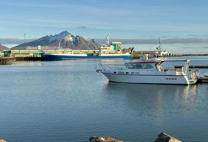 اتاق پایه با سرویس بهداشتی مشترک, Guesthouse Dyngja