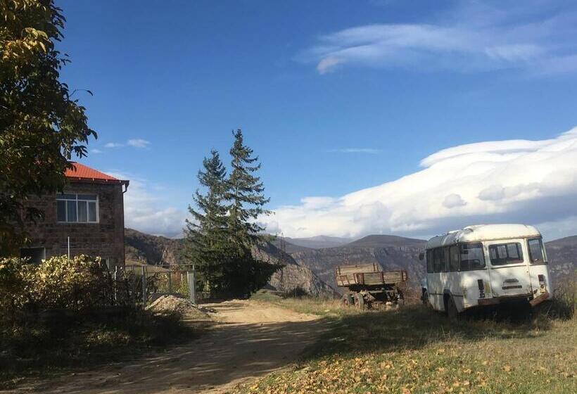 اتاق استاندارد سه نفره, Bed And Breakfast John And Lena