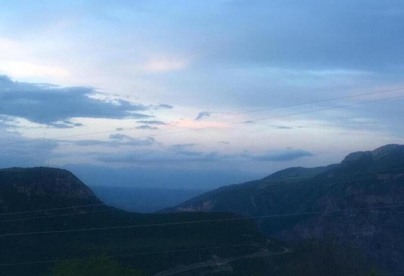 اتاق استاندارد سه نفره, Bed And Breakfast John And Lena