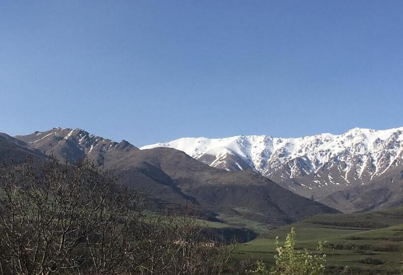 اتاق استاندارد سه نفره, Bed And Breakfast John And Lena