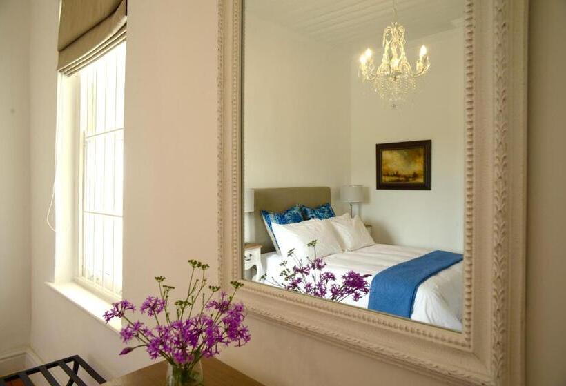 غرفة قياسية, The Sanctuary