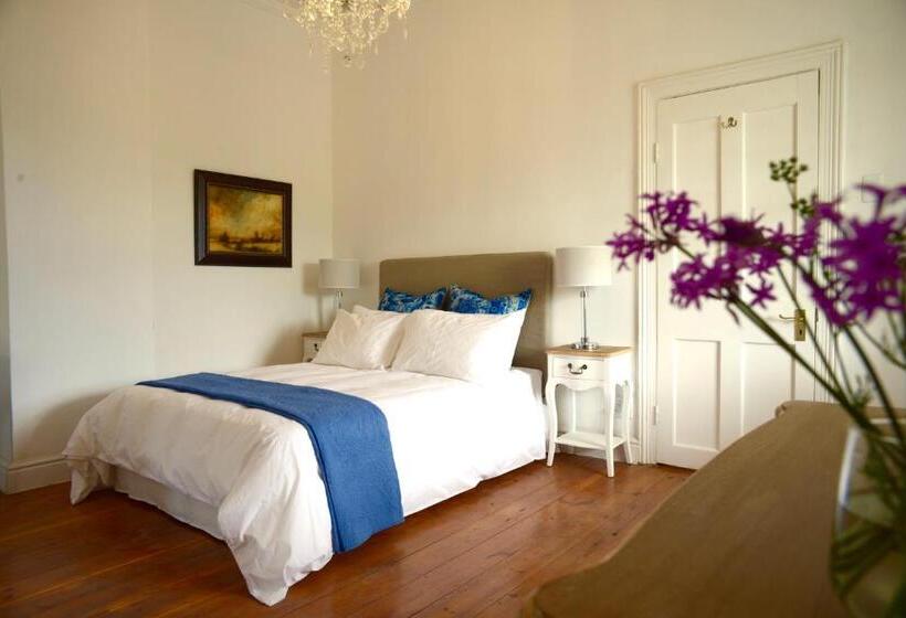 غرفة قياسية, The Sanctuary