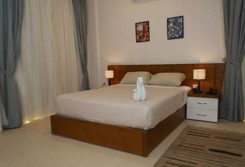 家庭间, Elaria Hotel Hurgada