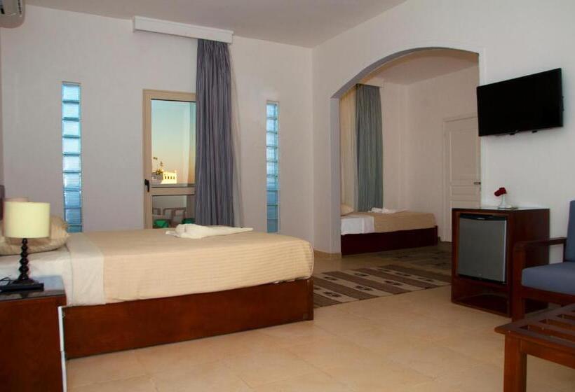 家庭间, Elaria Hotel Hurgada