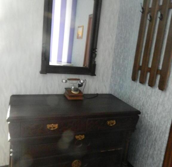 Monolocale Standard, Kardinal