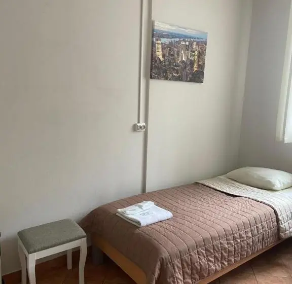 Pokój Ekonomiczny, Kardinal